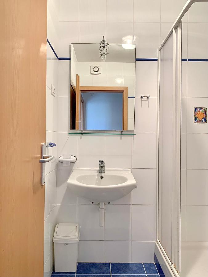 Apartments Happy Stay Center Baska Eksteriør bilde
